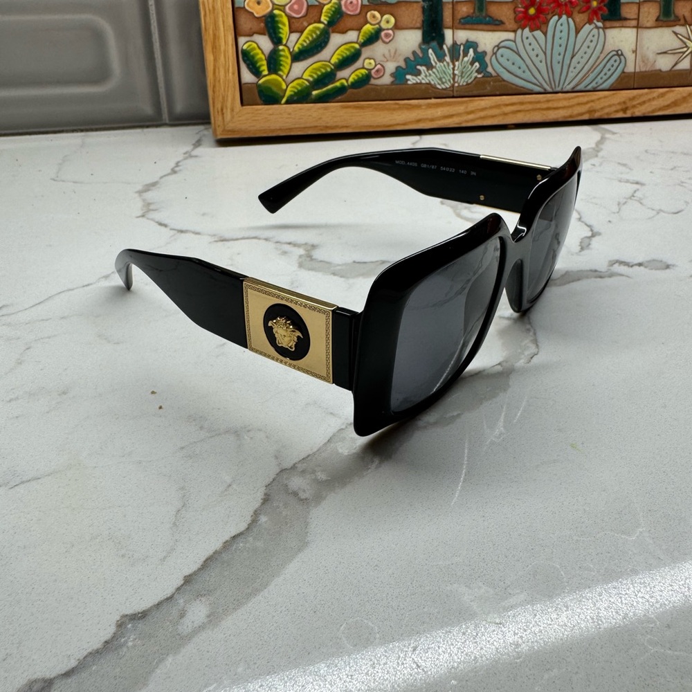 Versace Medusa Plaque Maxi Sunglasses